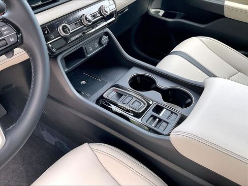 New 2026 Honda Pilot Touring image 14