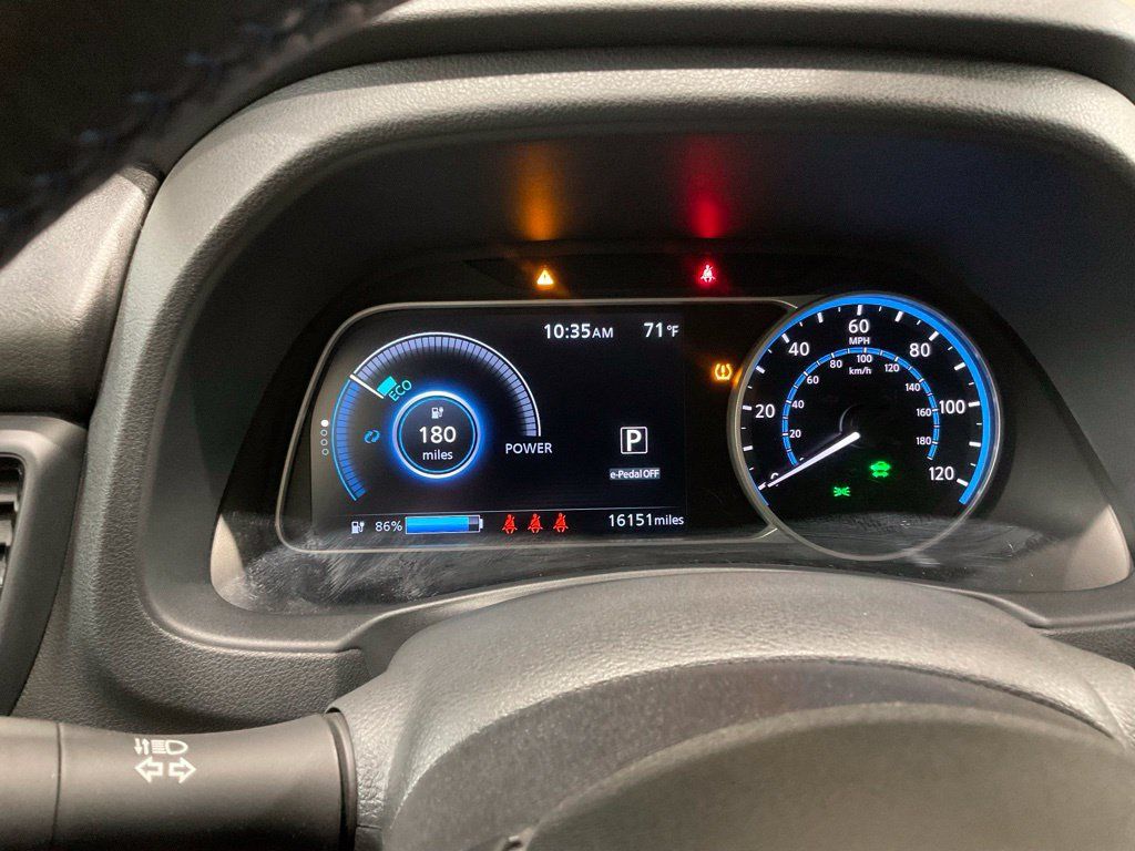 Used 2025 Nissan Leaf SV Plus FWD image 14