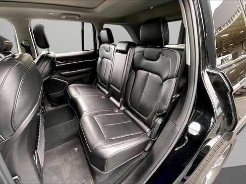 Used 2023 Jeep Grand Cherokee 4WD 4xe image 24