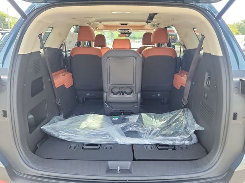 New 2026 Kia Carnival Hybrid FWD image 14