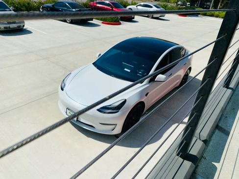 Used 2021 Tesla Model 3 Standard Range Plus RWD image 14