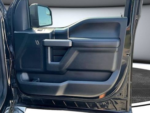 Used 2020 Ford F150 XLT w/ Equipment Group 302A Luxury AWD/4WD image 27