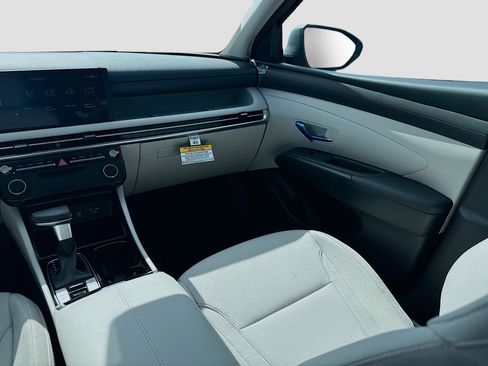 New 2026 Hyundai Tucson SEL FWD image 16
