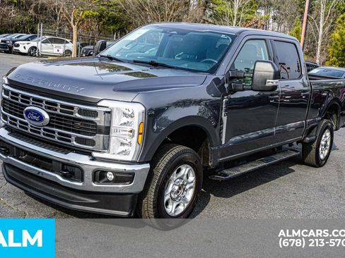 Used 2025 Ford F250 XLT image 14