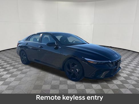 New 2026 Hyundai Elantra SEL Sport Premium FWD image 3