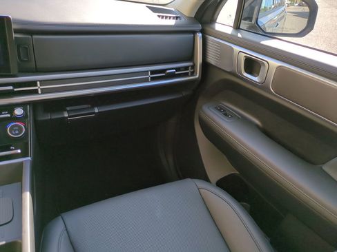 Used 2025 Hyundai Santa Fe XRT image 16