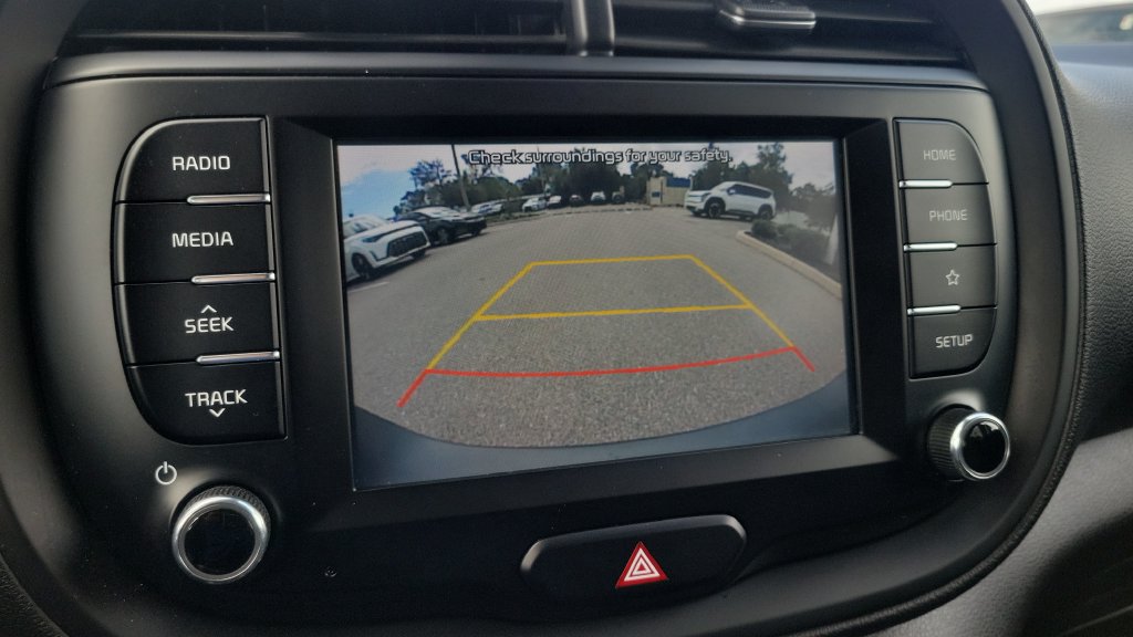 Used 2020 Kia Soul S FWD image 16