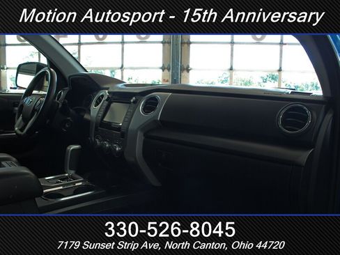 Used 2017 Toyota Tundra SR5 AWD/4WD image 25