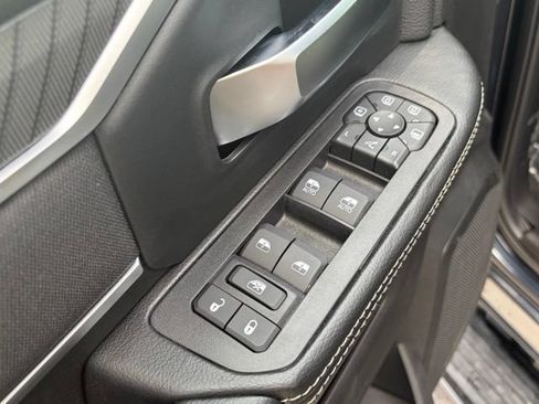 New 2026 RAM 2500 Big Horn AWD/4WD image 12