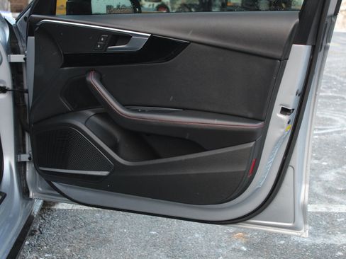 Used 2018 Audi A4 2.0T Premium Plus w/ Premium Plus Package image 18