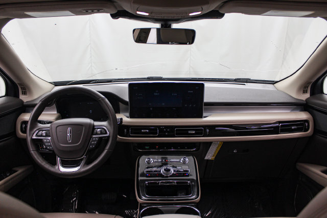 Used 2023 Lincoln Nautilus AWD w/ Premium Package image 24