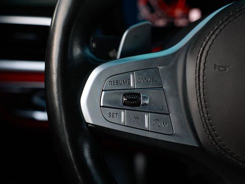 Used 2021 BMW 750i xDrive w/ Luxury Rear Seating Package image 31