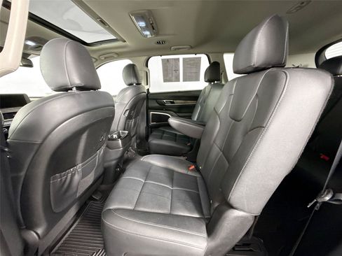 Used 2021 Kia Telluride EX w/ EX Premium Package FWD image 31