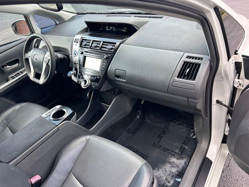 Used 2012 Toyota Prius V Two image 38