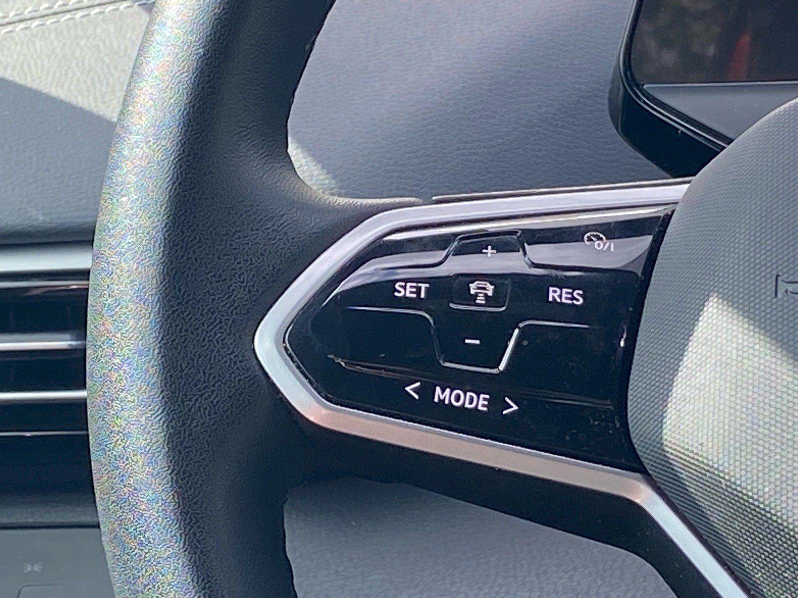 Certified 2023 Volkswagen ID.4 Pro S AWD/4WD image 7