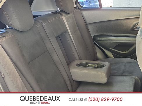 Used 2017 Chevrolet Trax LS FWD image 23