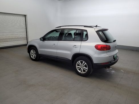 Used 2015 Volkswagen Tiguan S image 3
