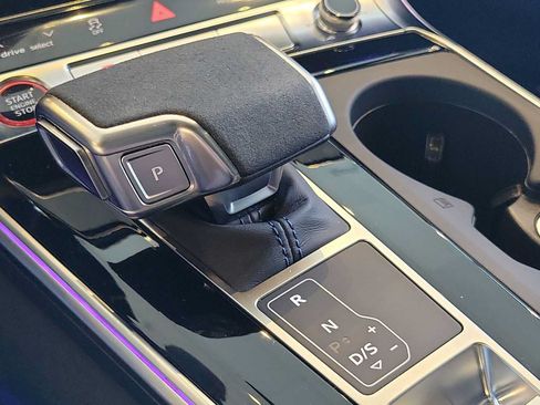 Certified 2025 Audi RS 6 performance AWD/4WD image 30