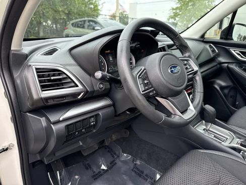 Used 2019 Subaru Forester Premium AWD/4WD image 23