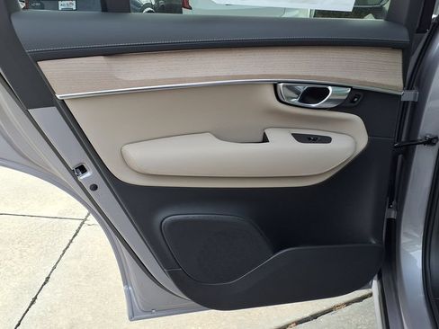 New 2026 Volvo XC90 B5 Core AWD/4WD image 15
