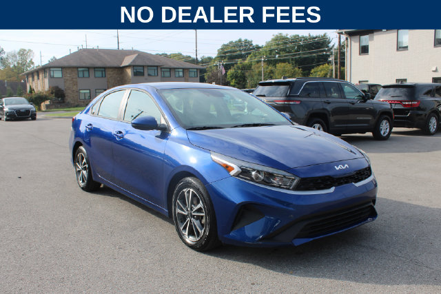 Used 2024 Kia Forte LXS FWD image 2