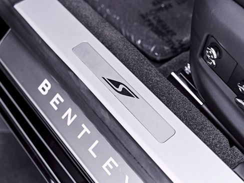Used 2023 Bentley Flying Spur S V8 AWD/4WD image 42