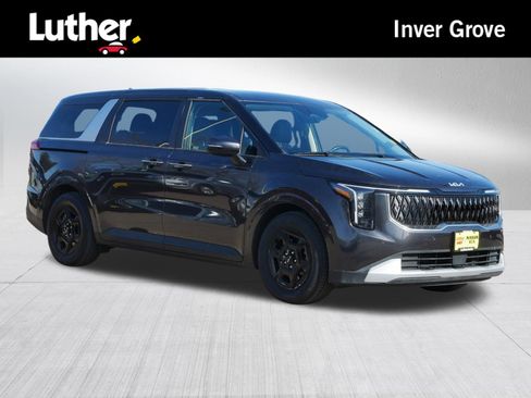 Certified 2025 Kia Carnival image 1