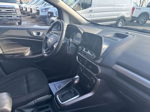 Certified 2019 Ford EcoSport SE image 29