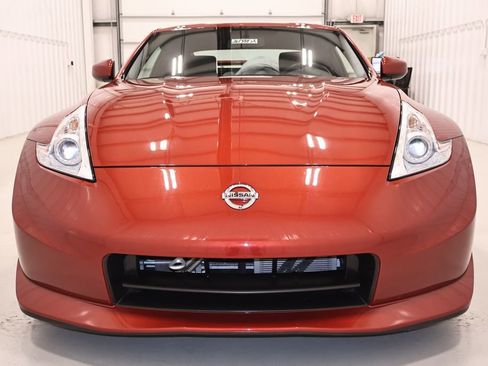 Used 2013 Nissan 370Z NISMO RWD image 4