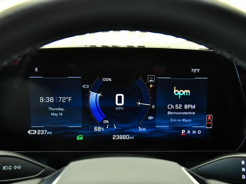 Used 2025 Chevrolet Equinox EV LT w/ Convenience Package FWD image 38