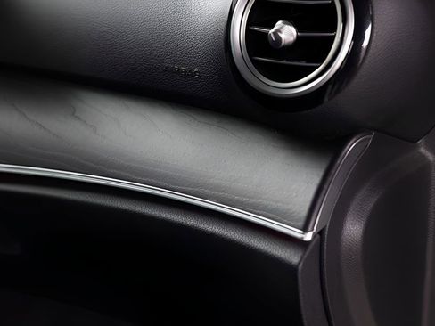 Used 2020 Mercedes-Benz E 350 Sedan image 83