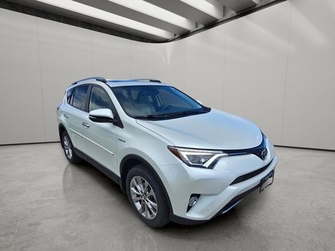 Used 2018 Toyota RAV4 Limited w/ Advanced Technology Package AWD/4WD image 7
