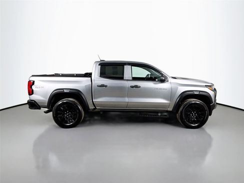 Used 2024 Chevrolet Colorado Trail Boss AWD/4WD image 10