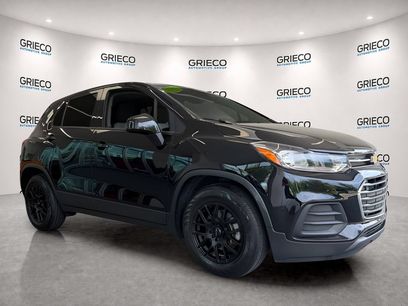 Used 2022 Chevrolet Trax LS w/ Tint and Cruise Package
