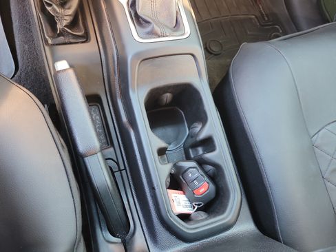 Used 2021 Jeep Wrangler Sport AWD/4WD image 22