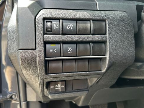 Used 2025 Toyota Tacoma SR w/ SR Upgrade Package image 18