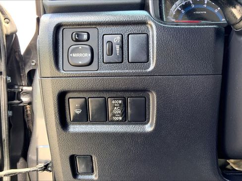 Used 2016 Toyota 4Runner SR5 RWD image 33