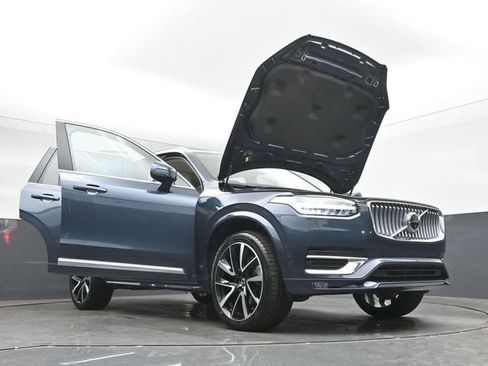 Used 2024 Volvo XC90 B5 Plus w/ Protection Package AWD/4WD image 49