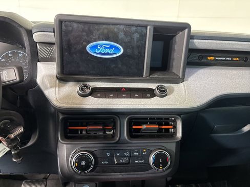 Used 2024 Ford Maverick XLT image 14