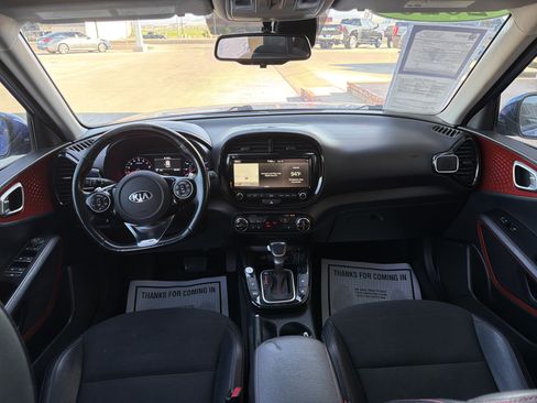 Used 2020 Kia Soul GT-Line Turbo FWD image 11