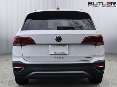 Used 2023 Volkswagen Taos SEL image 6