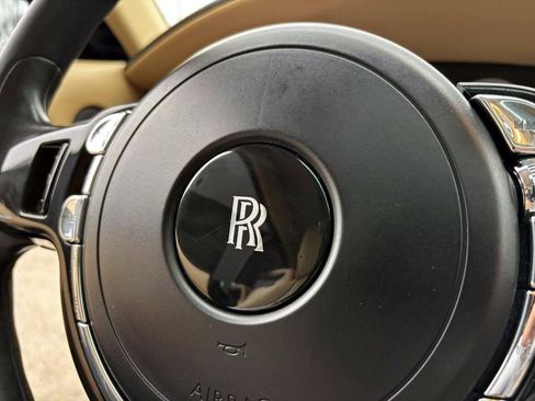 Used 2014 Rolls-Royce Wraith image 22