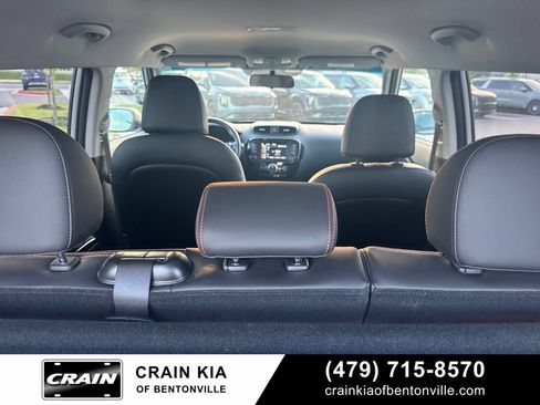 Used 2019 Kia Soul ! FWD image 26