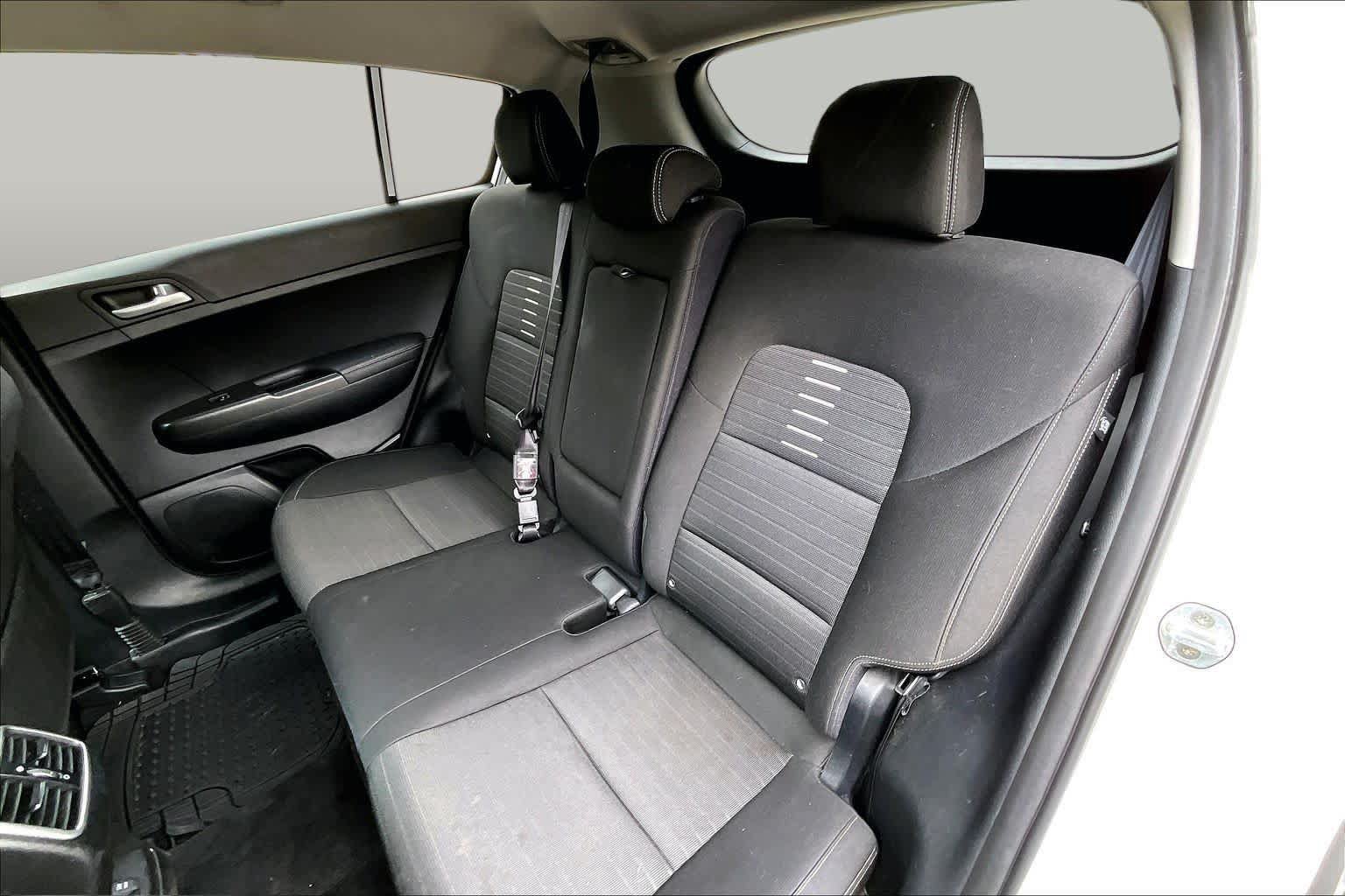 Used 2018 Kia Sportage LX FWD image 17