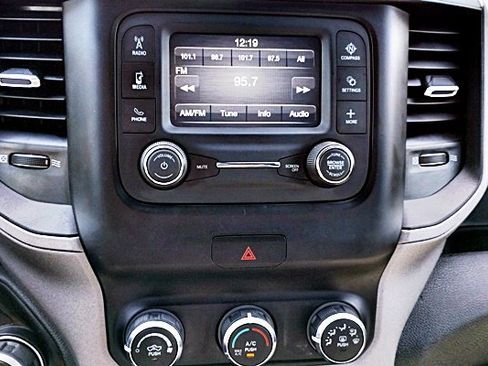 Used 2021 RAM 2500 Tradesman w/ Chrome Appearance Group image 19