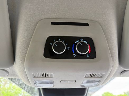 Certified 2025 Ford Transit 350 XLT RWD image 25