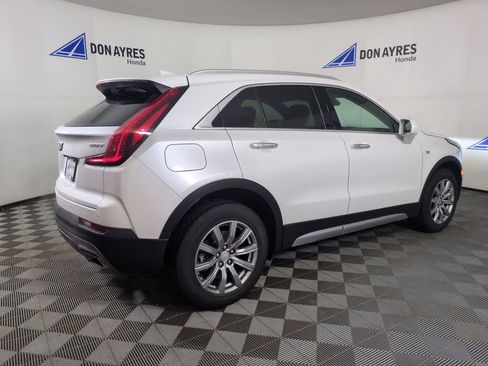Used 2019 Cadillac XT4 Premium Luxury image 8
