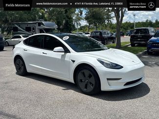Used 2021 Tesla Model 3 Standard Range Plus image 1