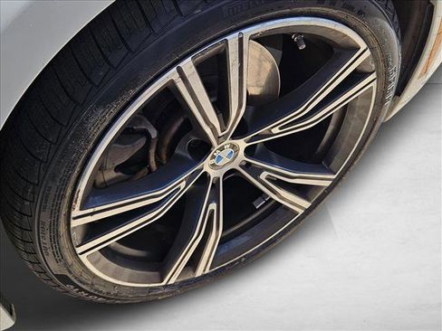 Certified 2024 BMW 330i Sedan w/ Premium Package image 5
