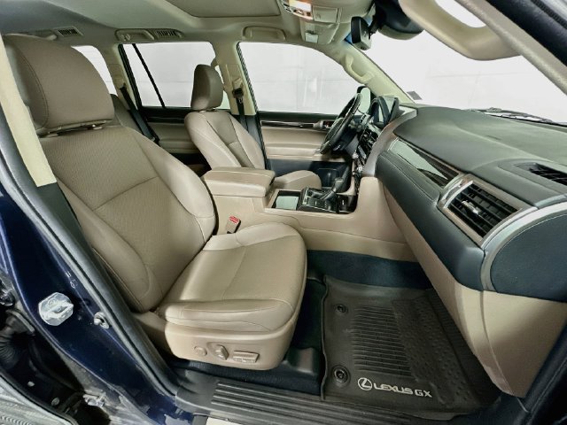 Used 2023 Lexus GX 460 Premium AWD/4WD image 30